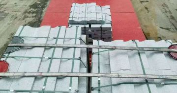 昭通 芝麻白仿形加直形路沿石出货日常