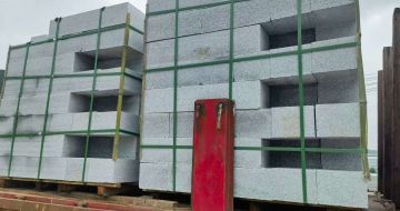 昭通 芝麻白花岗岩路沿石，平石，路侧石，马路牙子，路缘石，立缘石，平缘石等