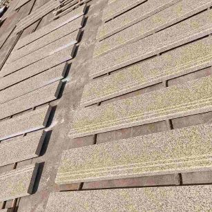 昭通 黄金麻花岗岩光面楼梯踏步