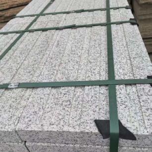 昭通 白麻花岗岩直行盲道石，盲条，地铺石