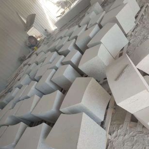 昭通 白麻花岗岩异形坐凳