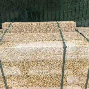 昭通 黄金麻花岗岩石材机切面栏杆料半成品