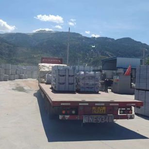 昭通 芝麻白仿形路沿石，直形路沿石