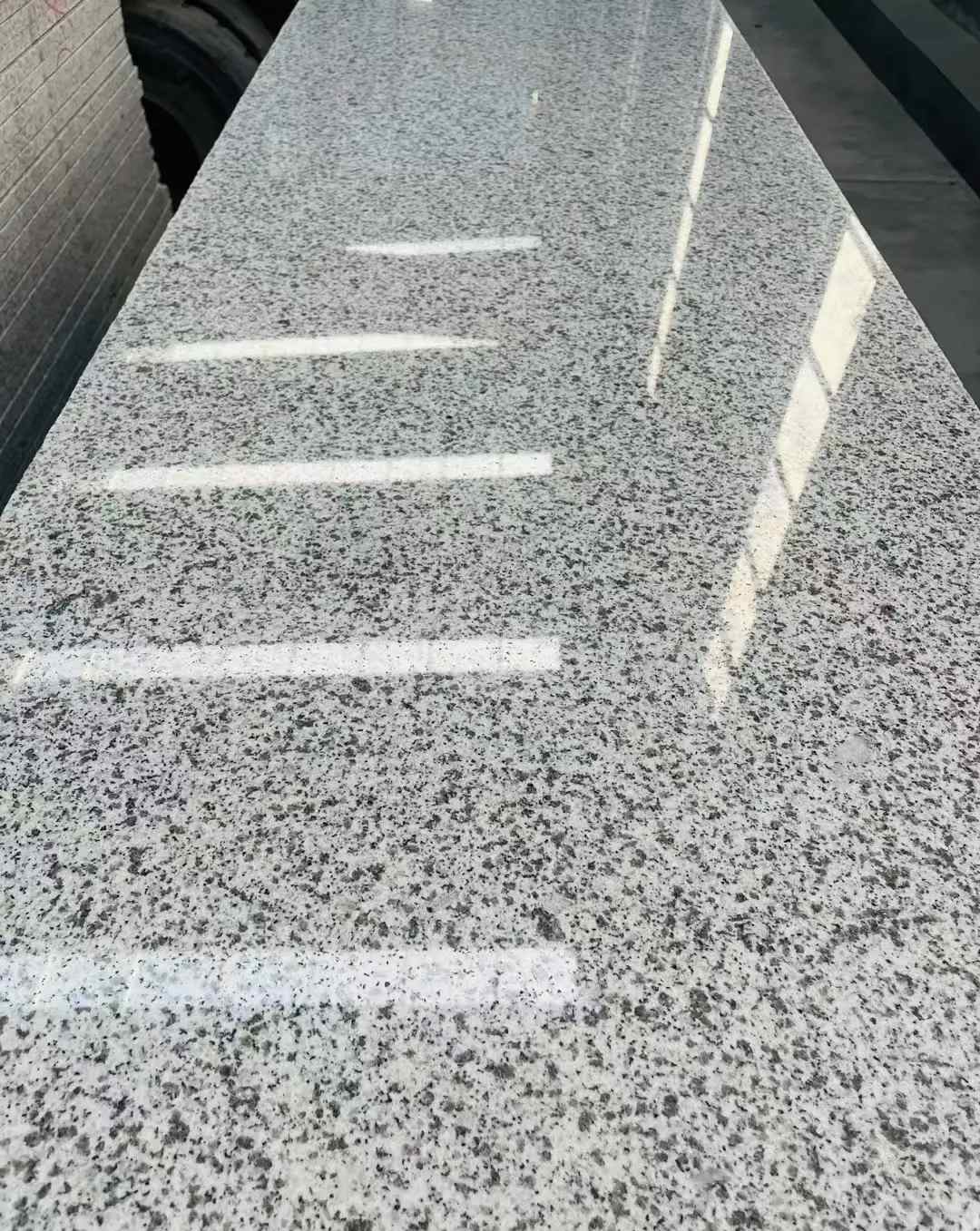 昭通 白麻花岗岩光面毛板