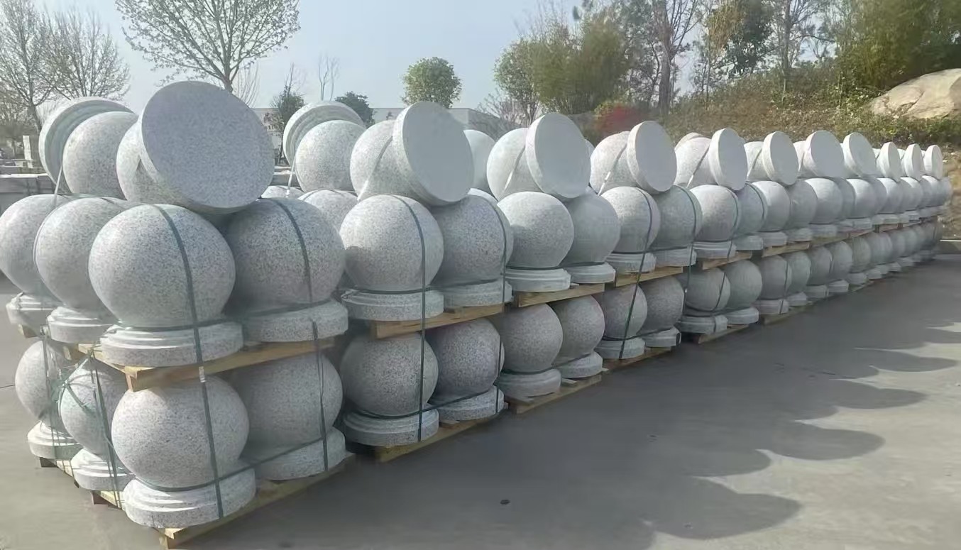 昭通 白麻花岗岩石材圆球，石球，挡车球，隔离球，景观石球，风水球等