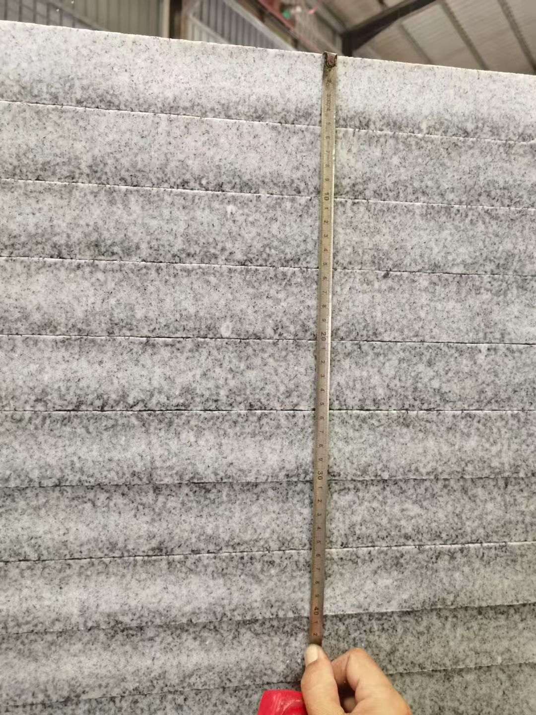 昭通 芝麻白火烧成品厚薄均匀，B料价格接近A料质量