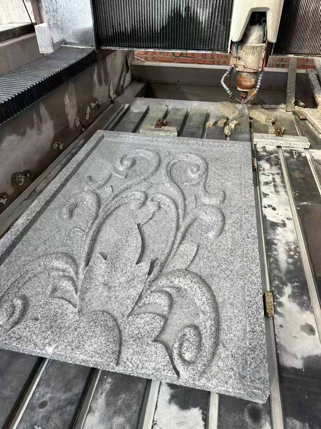 昭通 白麻别墅干挂雕花板