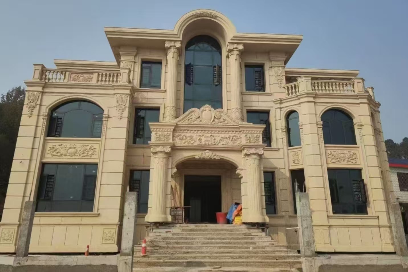 昭通 黄金麻花岗岩别墅外墙干挂